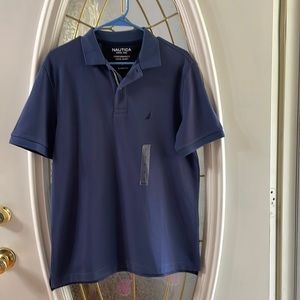 Men’s New Size Small Nautica Shirt.